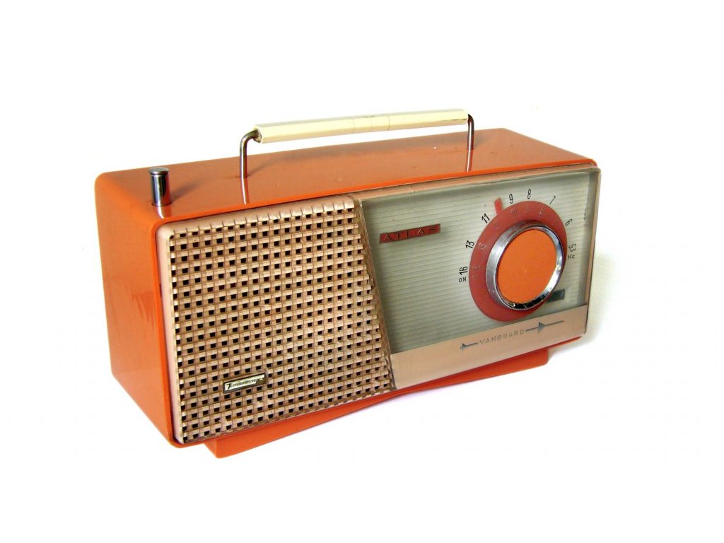 radio-radiodifusao-vintage-