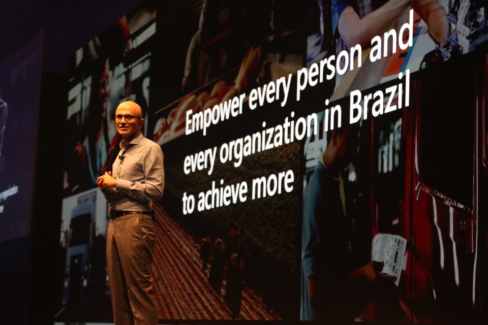 CEO da Microsoft diz que todos os brasileiros podem se beneficiar
