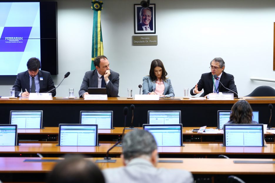 Inclusão de proteção de dados pessoais na Constituição é defendida por especialistas