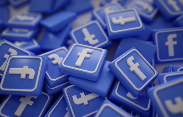 Facebook é multado em R$ 6,6 milhões por vazar dados de usuários - Crédito: Freepik