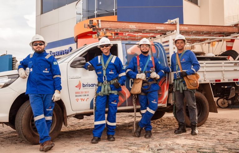 Técnicos da Brisanet - Crédito: Brisanet