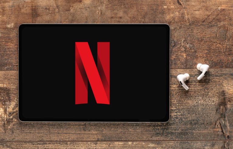 Netflix fará cobrança extra para quem compartilha senhas