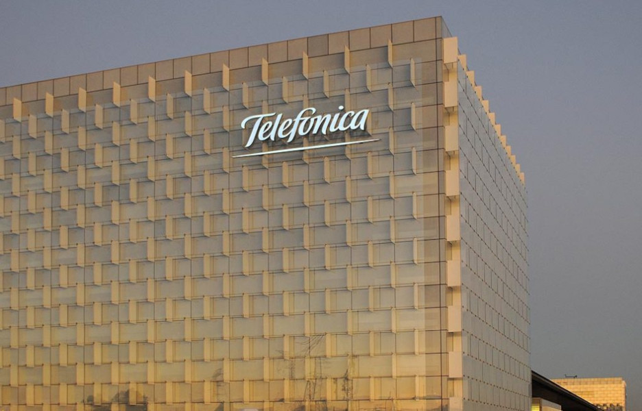 España apunta a una participación del 10% en Telefónica