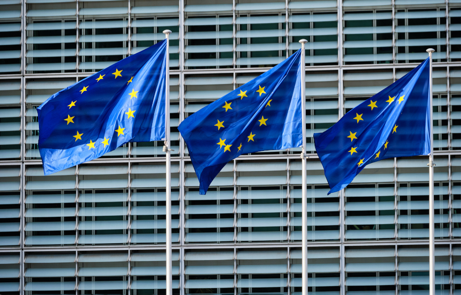 Europa aprova texto-base para regulação de IA