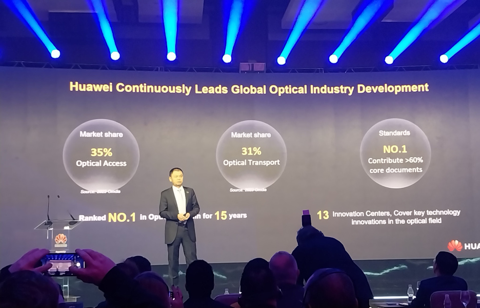 Huawei lança iniciativa para expandir fibra óptica na América Latina