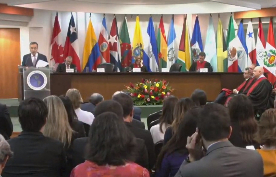 Luís Roberto Barroso ministra palestra sobre IA e desafios tecnológicos em solenidade na Corte IDH, na Costa Rica | Foto: Reprodução/ Corte IDH
