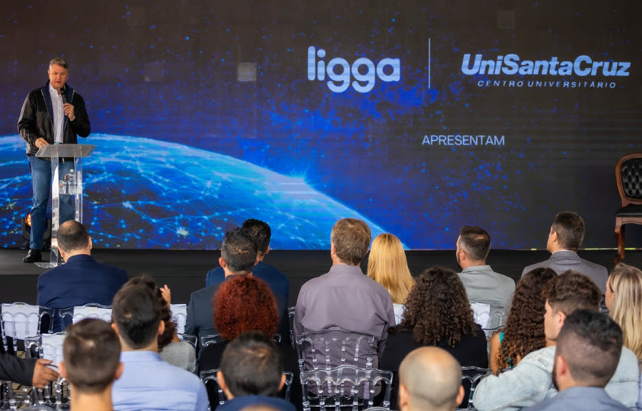 CEO da Ligga destaca que a operadora visa expandir o acesso à conectividade no Paraná e desenvolver soluções que otimizem o uso do 5G, com ênfase no crescimento das empresas
