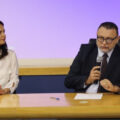 Cristina Camarate, superintendente de relações com o consumidor da Anatel, e Vicente Aquino, conselheiro diretor da agência, em evento da semana do consumidor 2024.