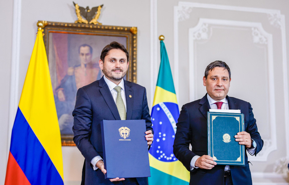 Governo assina acordo para levar Norte Conectado até a Colômbia