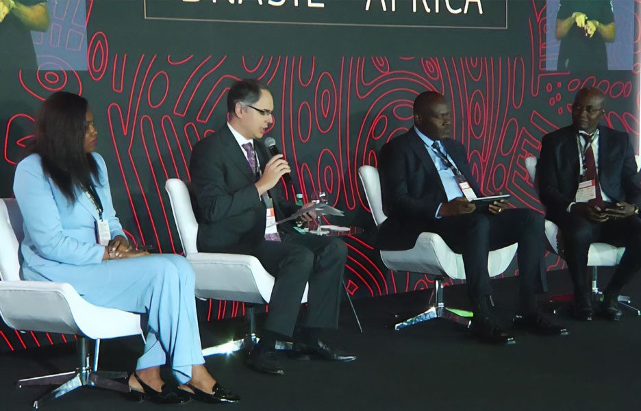 Reguladores africanos querem mais competição e interação com a Anatel