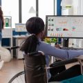 Desktop oferece 120 vagas dedicadas para pessoas com deficiência