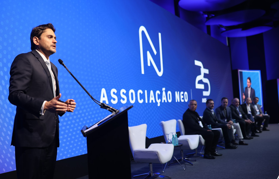 Juscelino Filho, ministro das Comunicações, fala sobre medidas de auxílio a provedores do RS com o Fust | Foto: Associação Neo