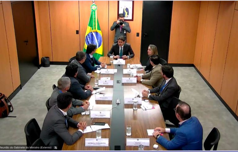 Reunião de associações de provedores com Juscelino Filho, ministro das Comunicações (Divulgação)