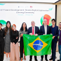 Vencedores do programa de intercâmbio da Huawei recebem premiação na China
