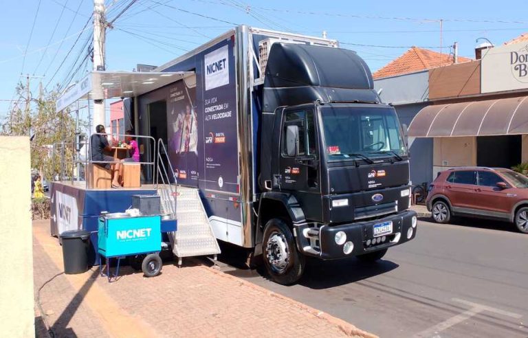 Nicnet lança rede no interior de SP com digital truck da DPR