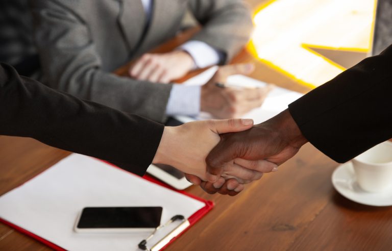 Valenet adquire Grupo Konnet