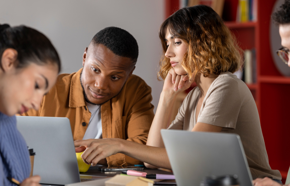 Programa de Trainee da Vivo está com vagas abertas e tem salário de R$ 8,3 mil