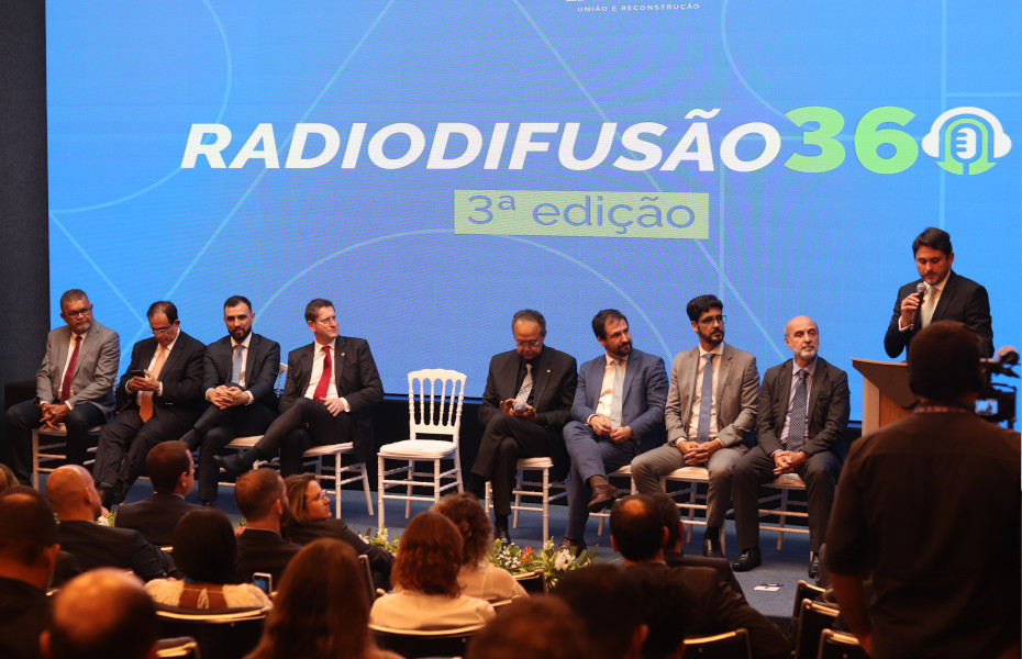 TV 3.0: MCom confirma padrão norte-americano e faixa de 300 MHz