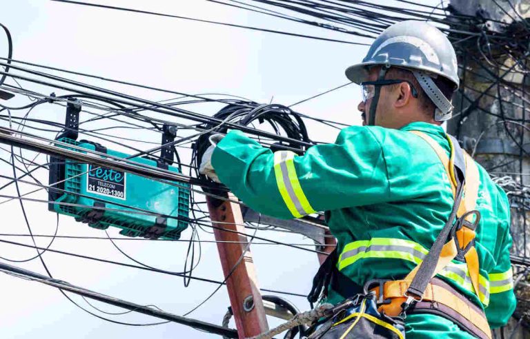 Leste Telecom