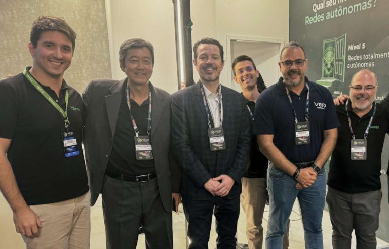 Encontro entre líderes da Anlix e Vero no AGC 2025, São Paulo-SP