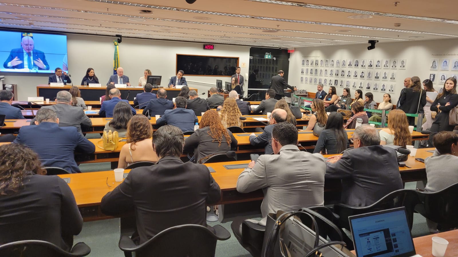 Câmara: Comissões debatem mecanismos de fortalecimento das agências reguladoras