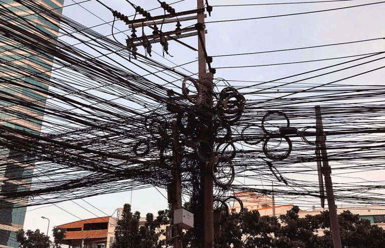 Anatel fios postes