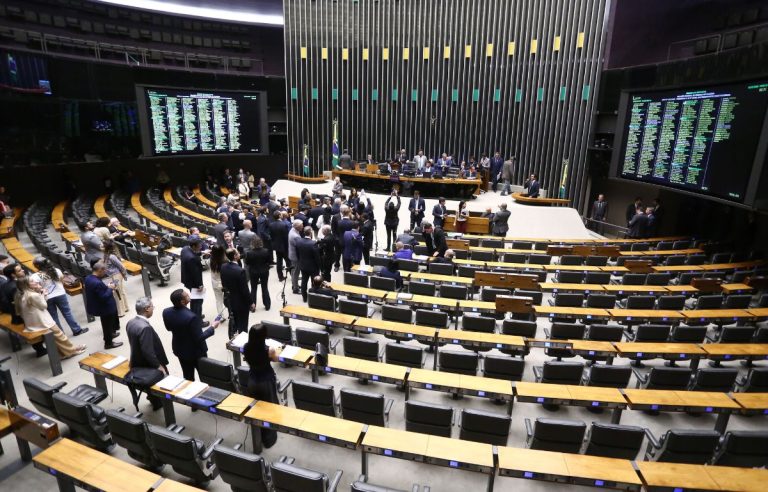 Foto: Vinícius Loures/Câmara dos Deputados/Plenário/Sessão Deliberativa Extraordinária/2/2/2026 mercados digitais PL 4.675/2025