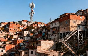 Torre celular favela