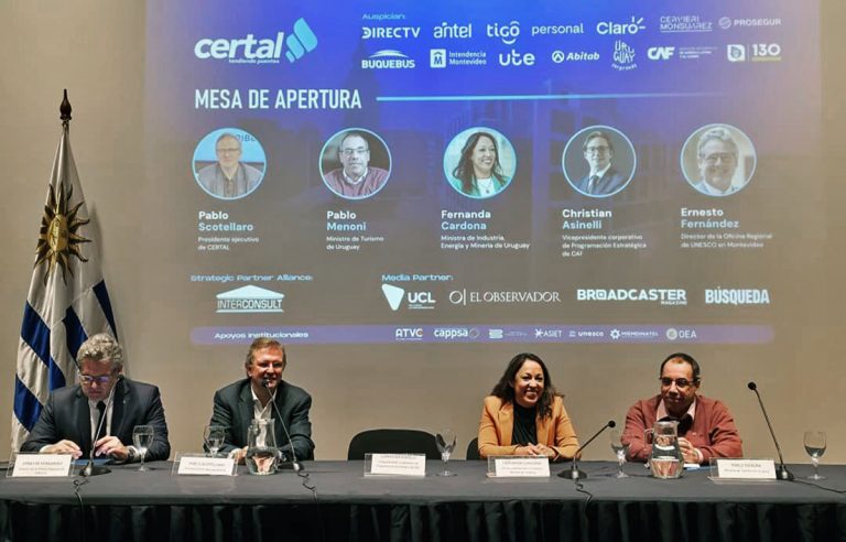 Painel abertura Uruguai