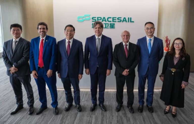 SpaceSail satélites