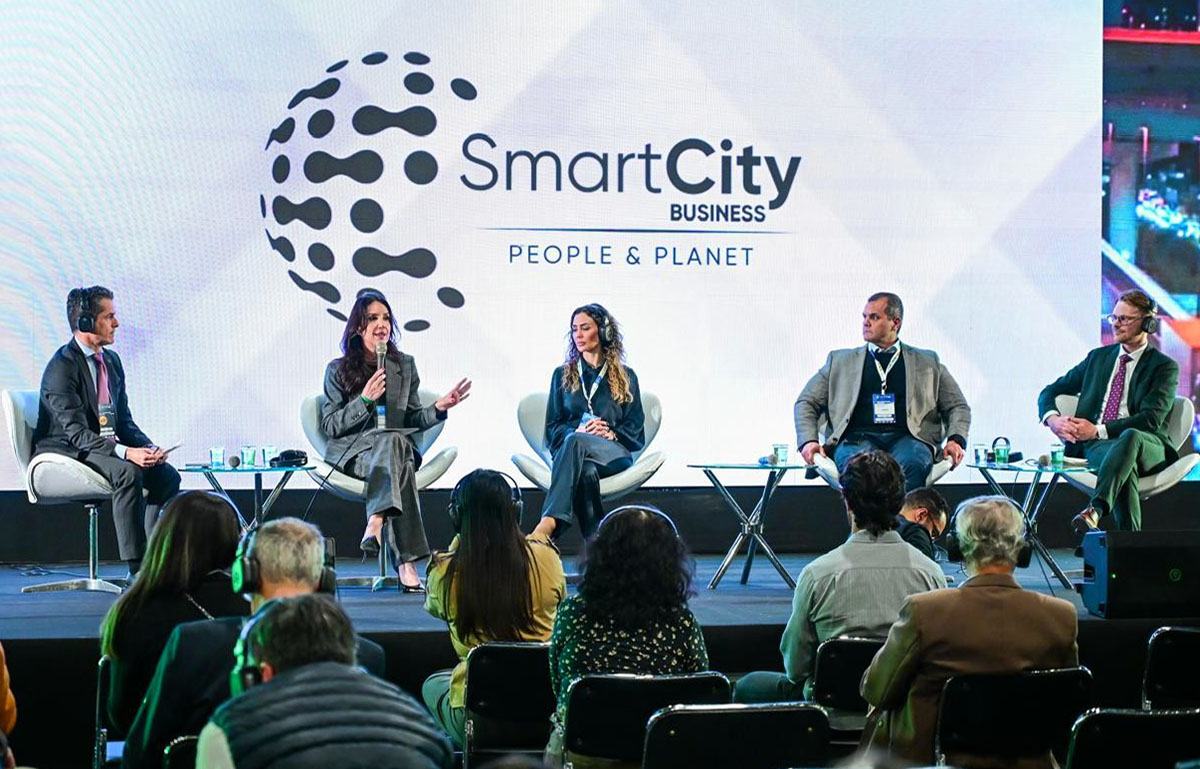 Cidades inteligentes exigem mais que conectividade, avaliam líderes do setor