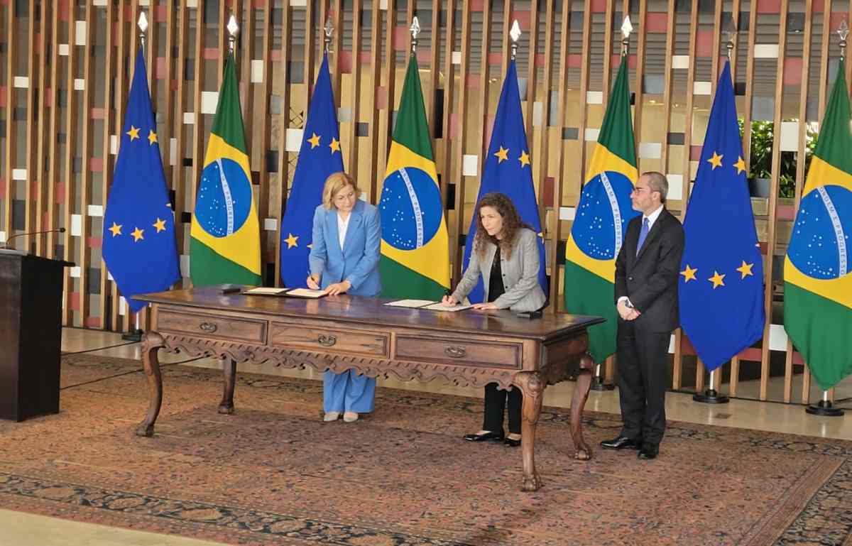 ANPD firma acordo com União Europeia para cooperação na proteção de crianças e adolescentes no ambiente digital